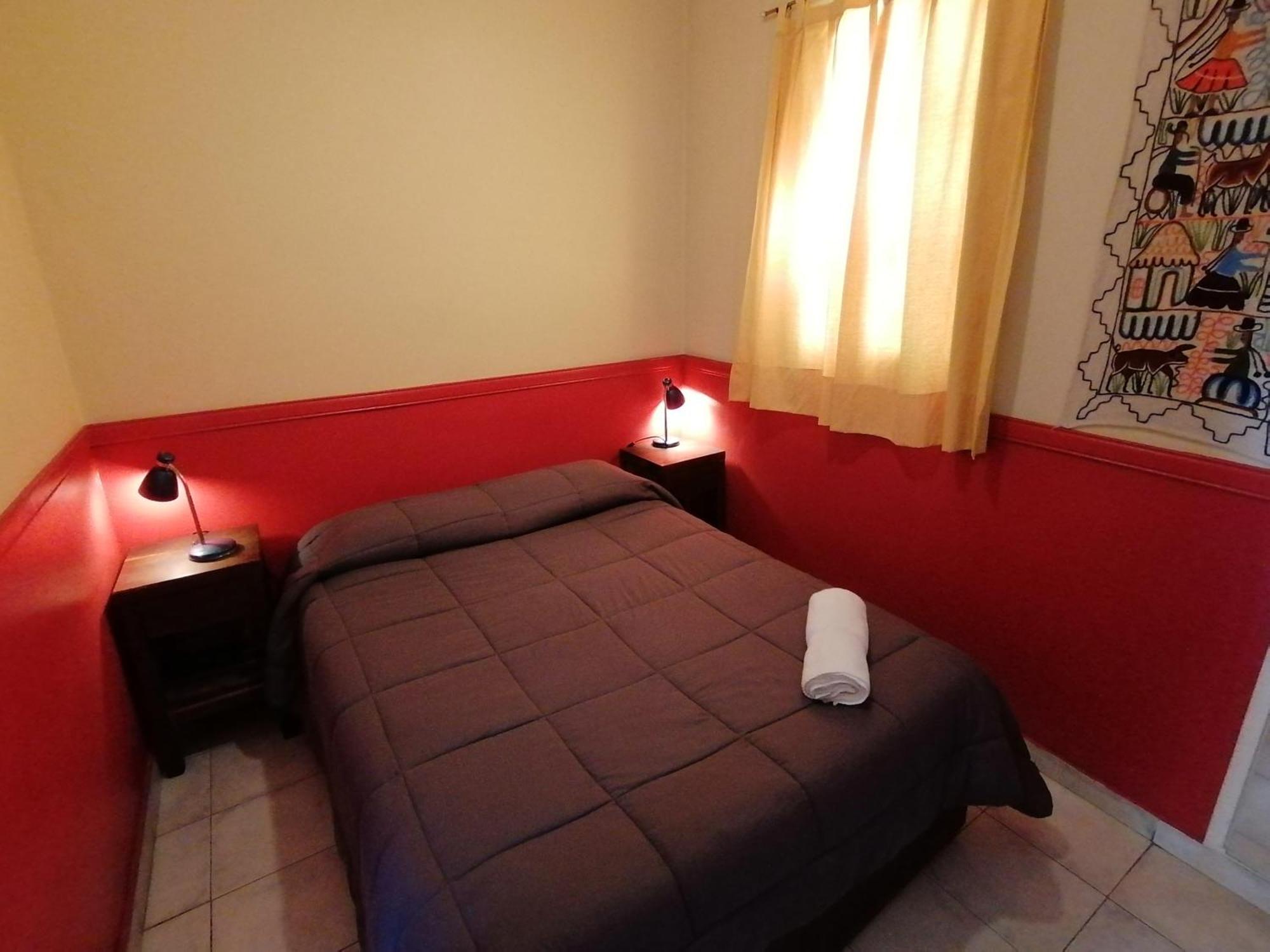 Alamo Hostel & Suites Мендоса Экстерьер фото