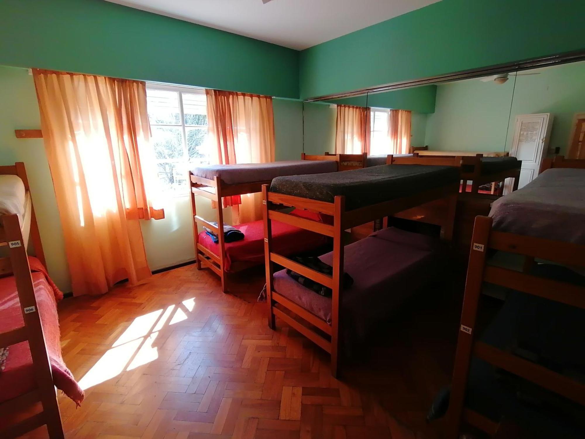 Alamo Hostel & Suites Мендоса Экстерьер фото