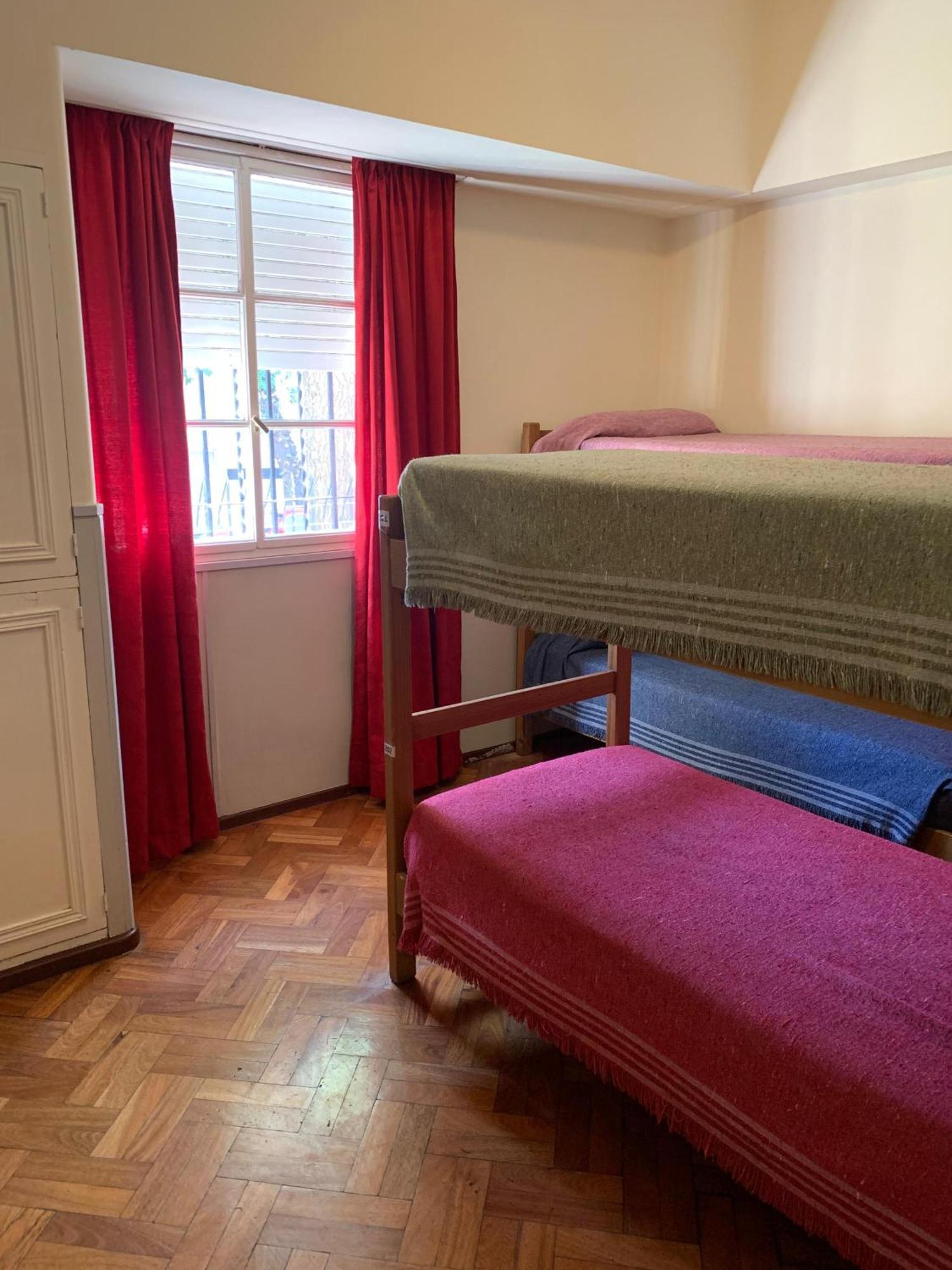 Alamo Hostel & Suites Мендоса Экстерьер фото